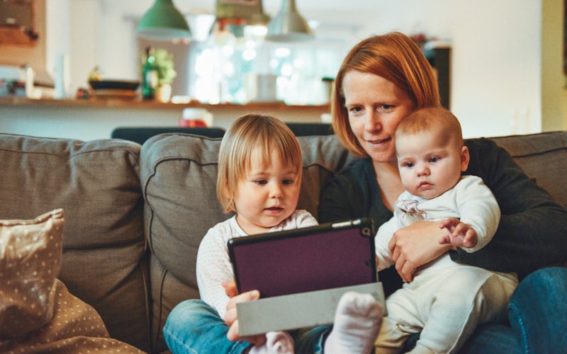 Burnout Parental: Como Cuidar de Quem Cuida